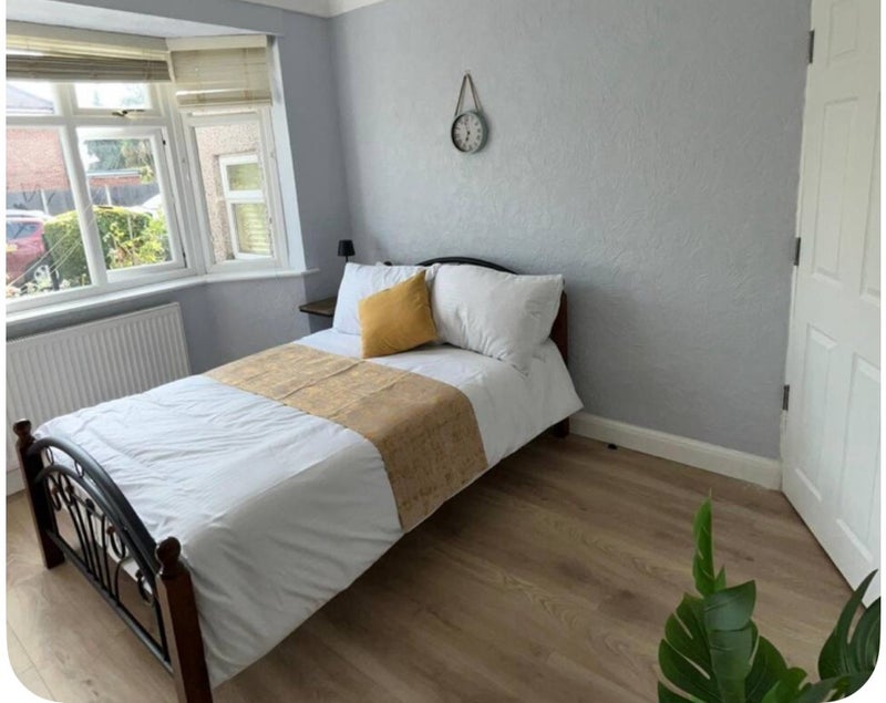 Photo 1: Bedroom - ground floor 