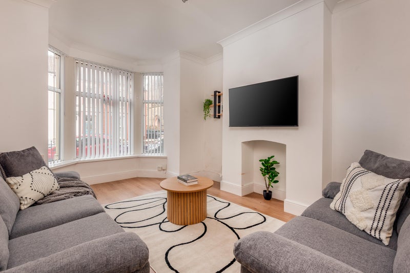 Photo 1: Living Room