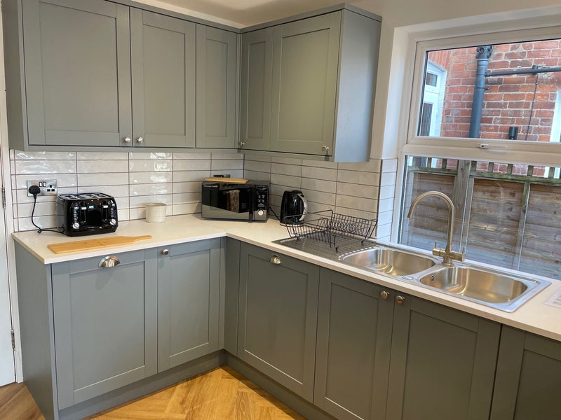 Photo 1: Brand new kitchen