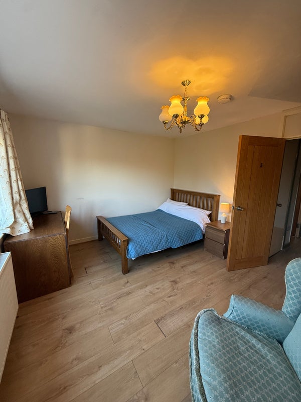 Photo 1: Double room