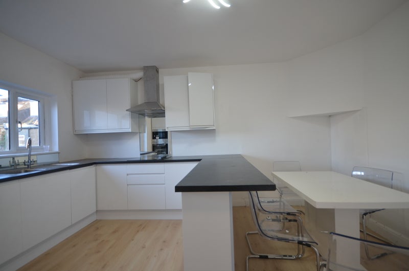 Photo 1: Fitted kitchen - All new with washing machine and dishwasher!