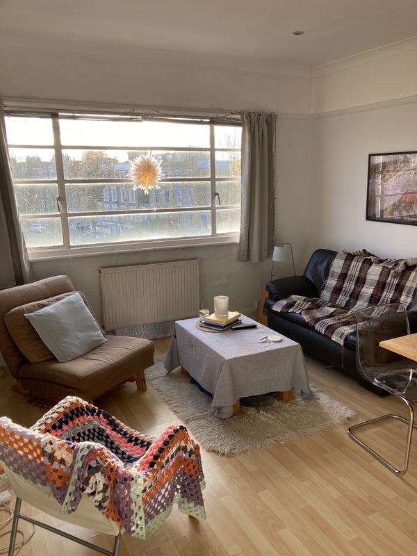 Photo 1: Living room