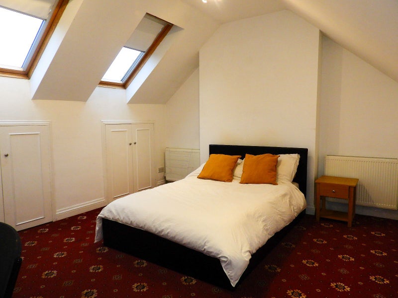 Photo 1: Spacious loft double room with skylights, bright all day and completely private on its own floor.