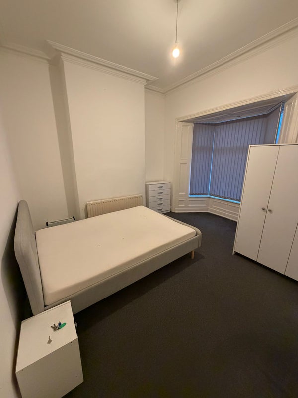 Photo 1: Double Room