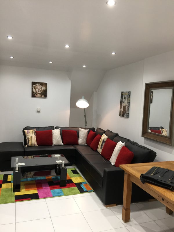 Photo 1: Communal Lounge