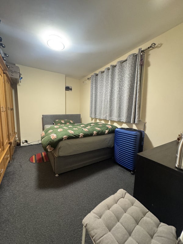 Photo 1: Large and big room