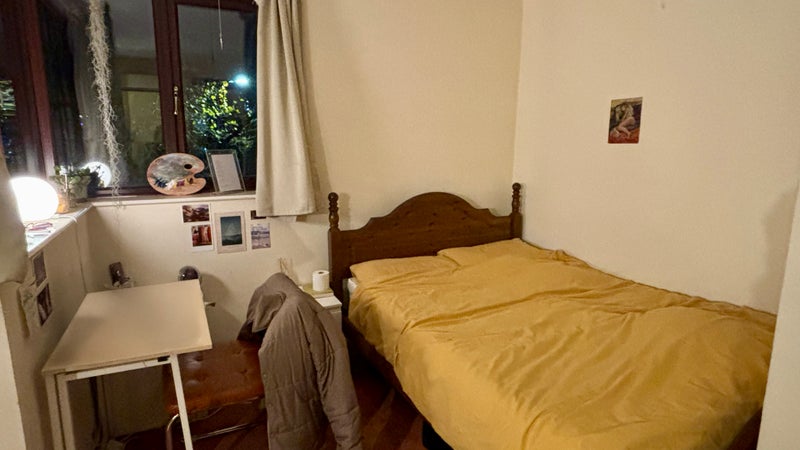 Photo 1: en-suite room