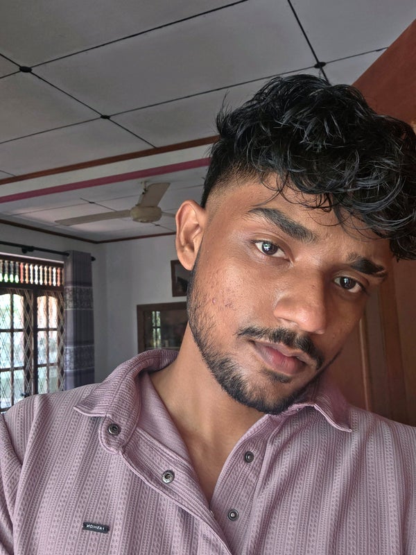 Photo 1: Room Want for student