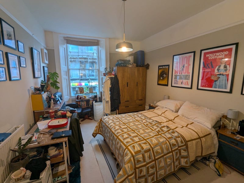 Photo 1: Your room (unfurnished)