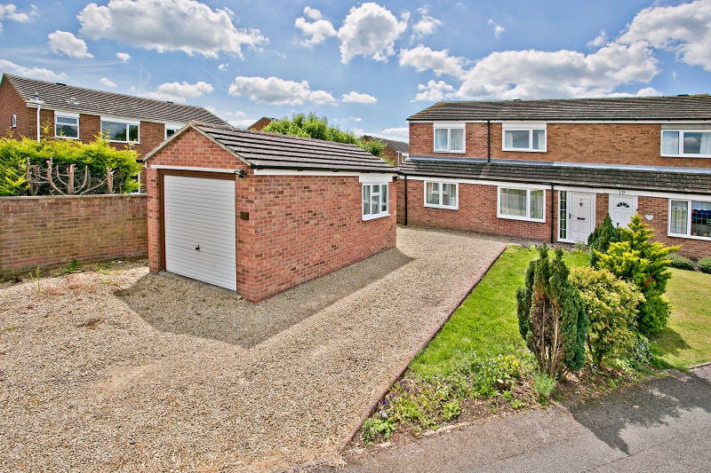 Photo 1: Front of house