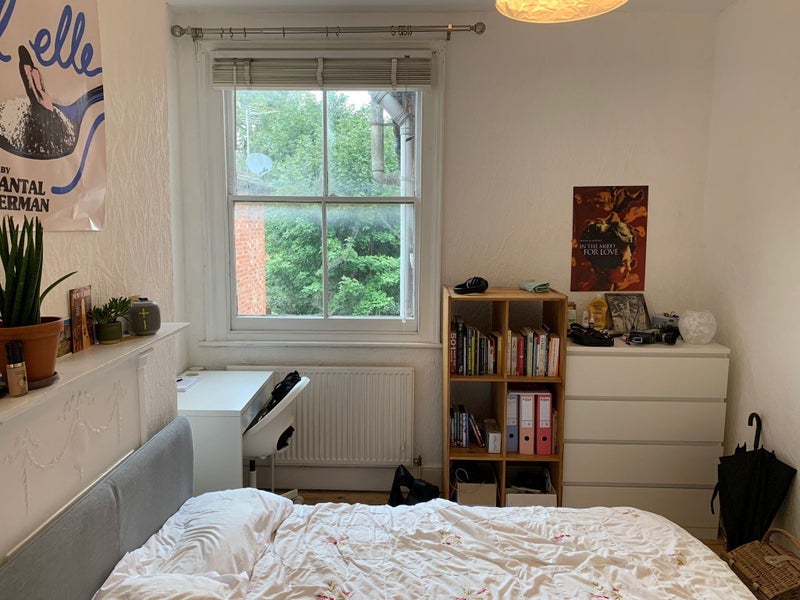 Photo 1: Double Bedroom 2