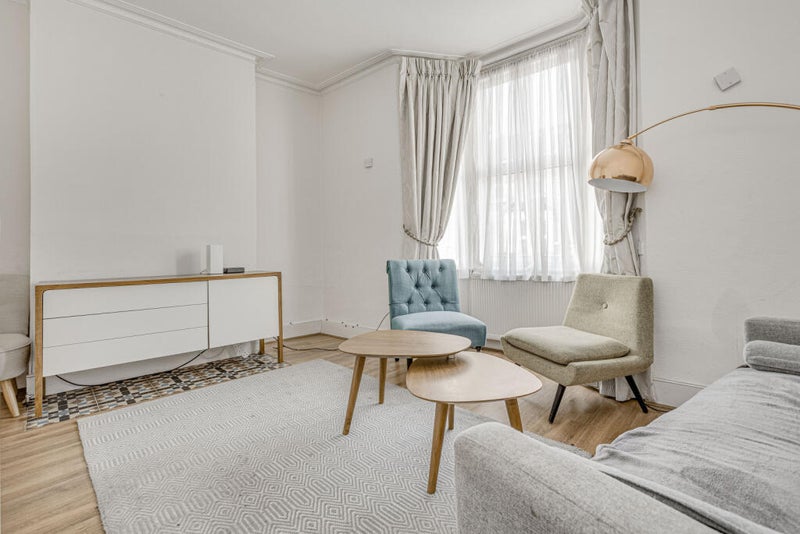 Photo 1: Living room