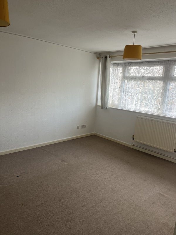 Photo 1: Living room