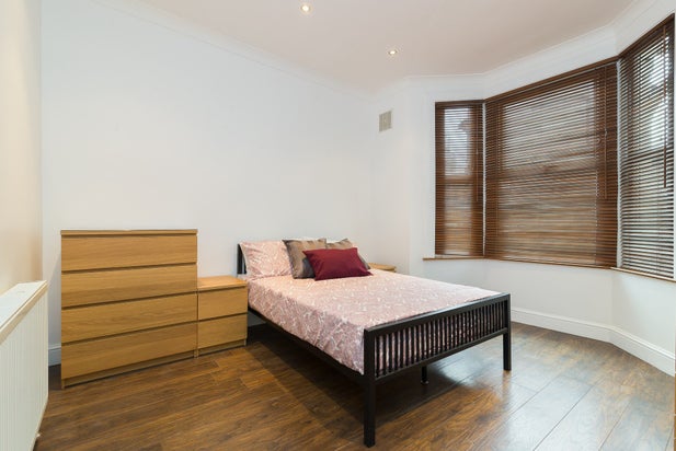 Photo 1: Room 1 - Large Double Room