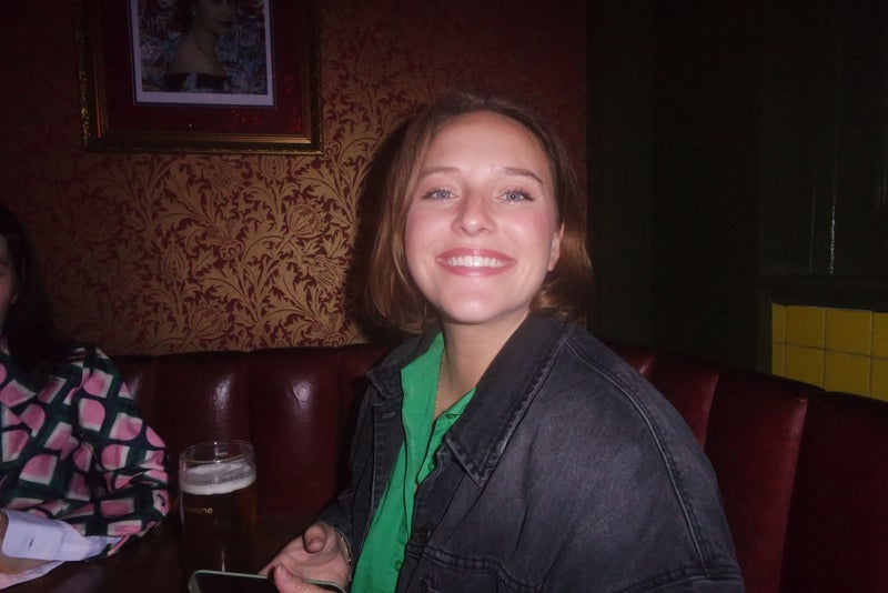 Photo 1: Pub with friends!