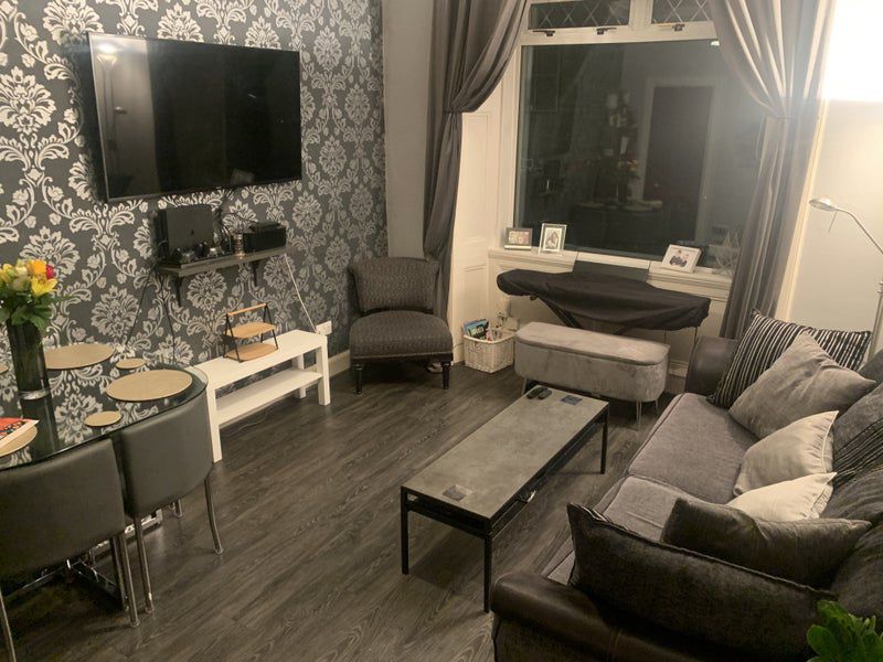 Photo 1: Living room