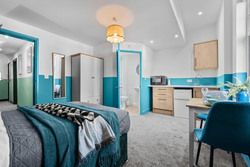 Photo 1: Bedroom 5 - Available