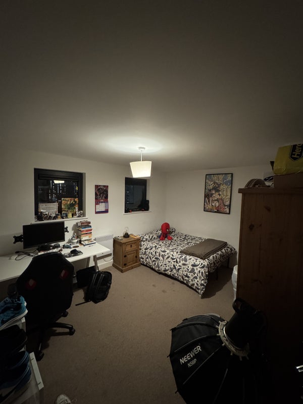Photo 1: Room