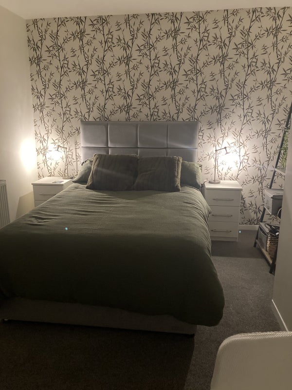 Photo 1: Large double room
