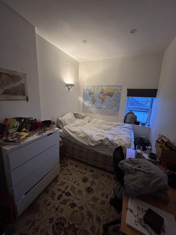 Photo 1: Double Bedroom