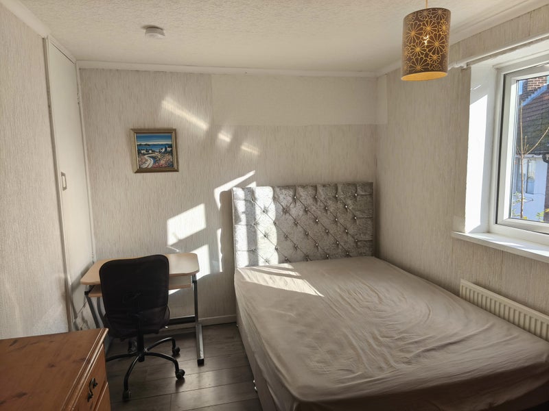 Photo 1: Available from now 