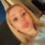 Photo 1: Hi Im Tori. Looking to rent somewhere which will allow couples for me and my partner.