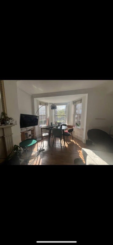 Photo 1: living/dining 