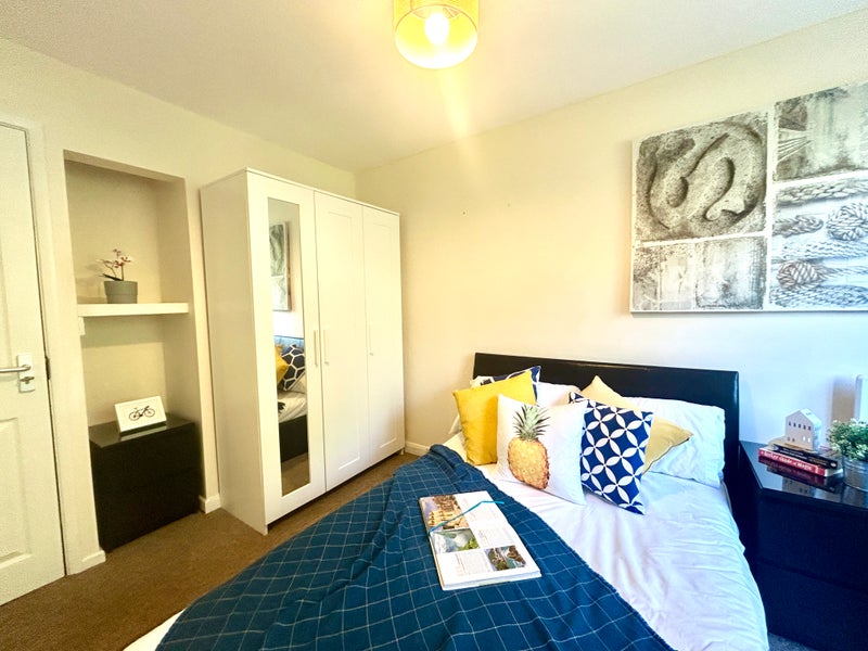 Photo 1: Room 6 - shares the bathroom with one other