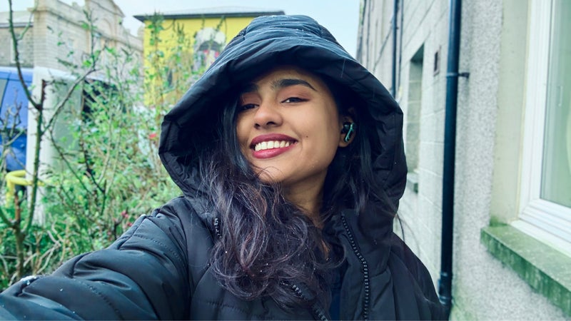 Photo 1: Looking for a roommate