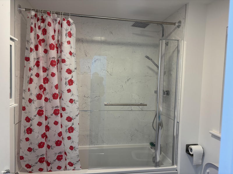 Photo 1: shared bath room