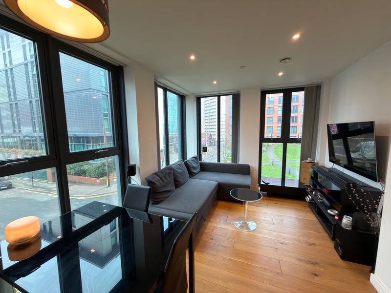 Photo 1: Living room