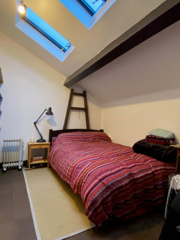 Photo 1: Bedroom for lodger