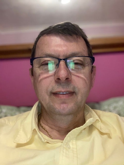 Photo 1: Very clean proffessional, work as a chef with a very long experience