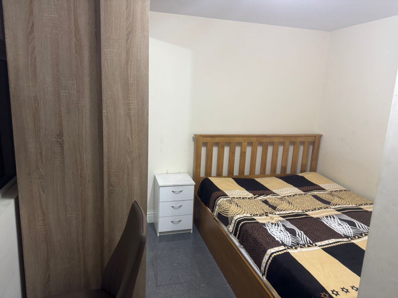 Photo 1: Garage attach bathroom