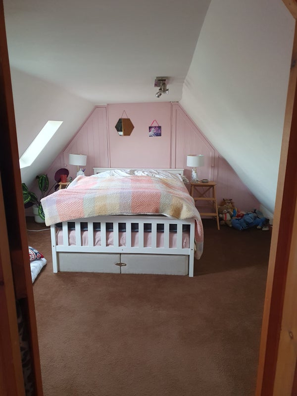 Photo 1: Double bed bedroom area