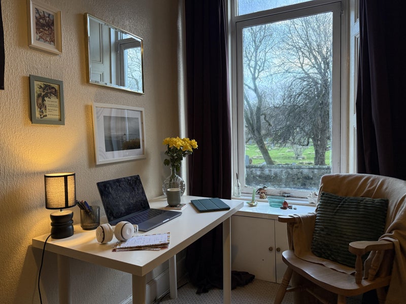 Photo 1: Bedroom - desk area