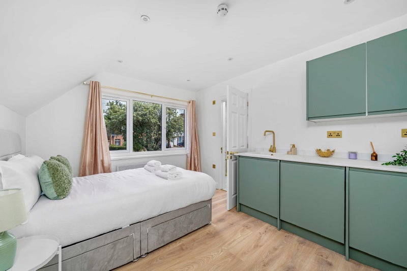 Photo 1: Tolcarne Drive