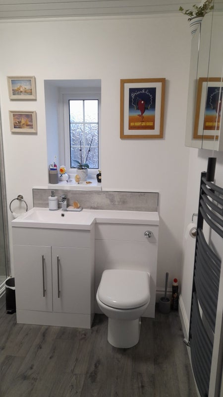 Photo 1: Shared bathroom