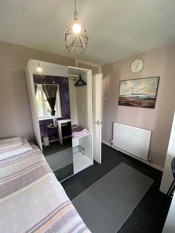 Photo 1: Available room