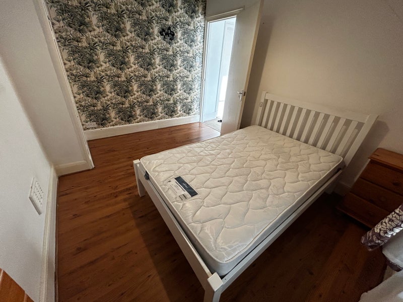 Photo 1: Double Rear Facing Room available 