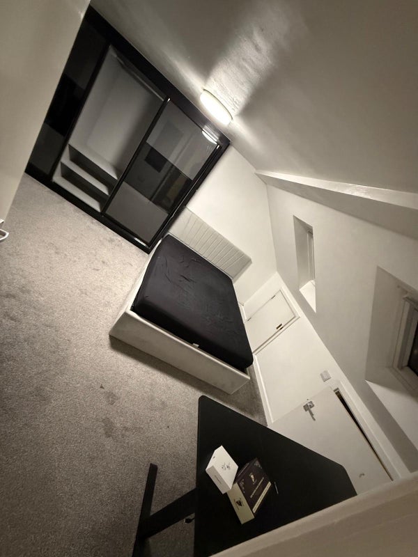Photo 1: Loft room