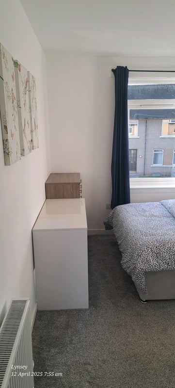 Photo 1: Drawers and space for personal items