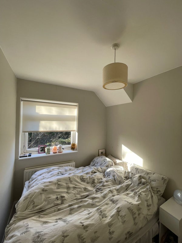 Photo 1: Single bedroom facing the back garden with a spacious closet