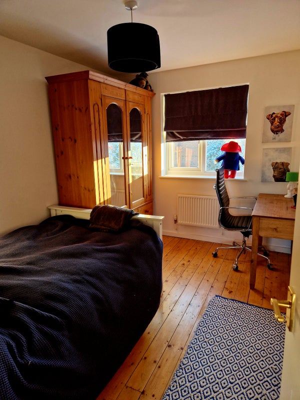 Photo 1: Double Bedroom