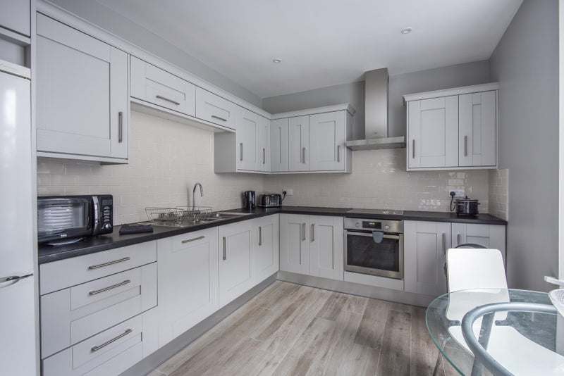 Photo 1: Main kitchen