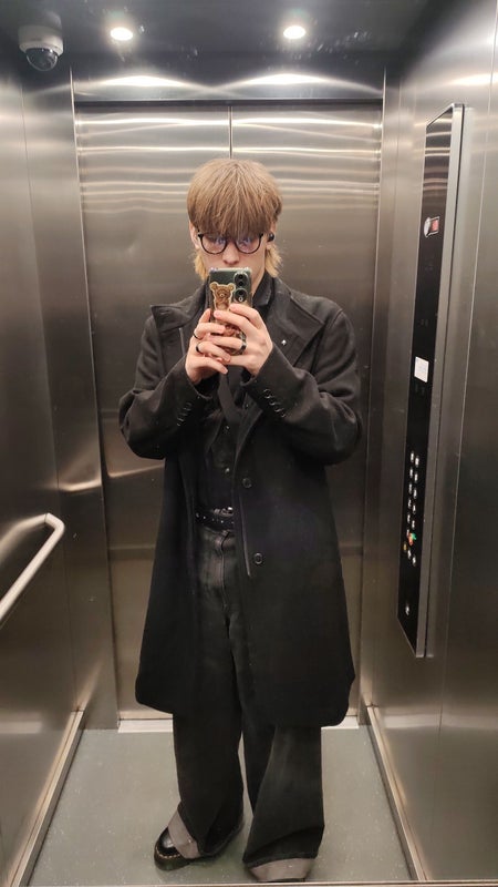 Photo 1: Im 6ft I swear