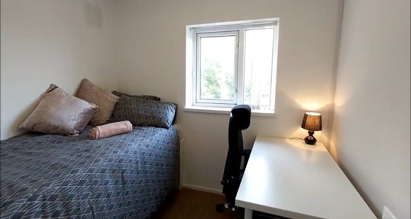 Photo 1: Small double room 