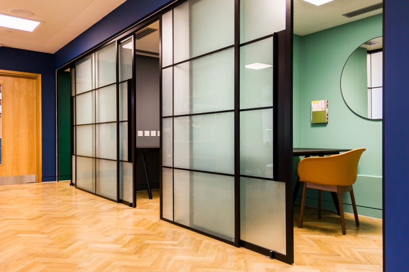 Photo 1: Communal Workspace 