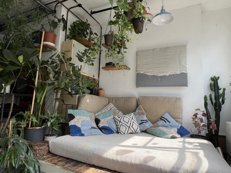 Photo 1: Chill out space