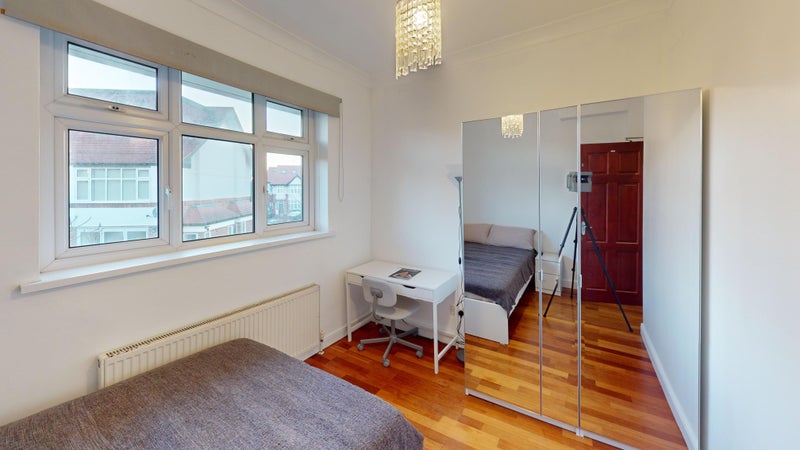 Photo 1: Freshly refurbished. Large wardrobe and desk with chair.
